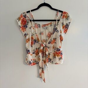 American Eagle Womens Crop Top
Cream Floral Tie Cottage Boho
Coquette Bloom
